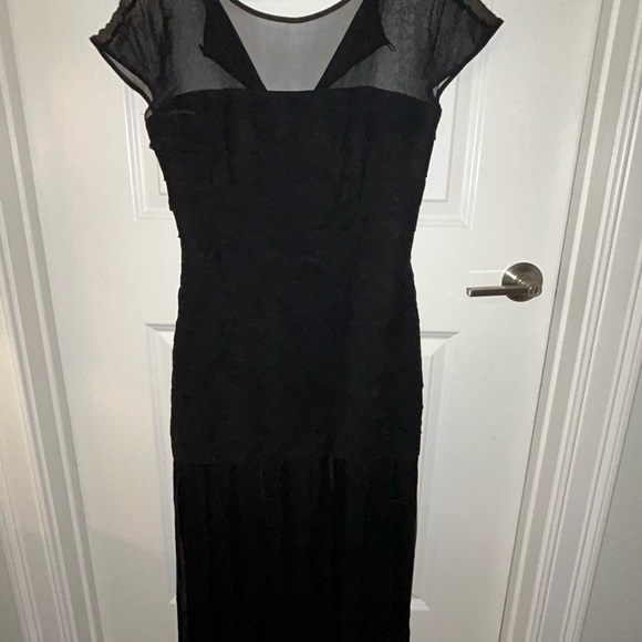 Carmen Marc Valvo Dresses & Skirts - Carmen Marc Valvo Black Sheer Maxi Dress